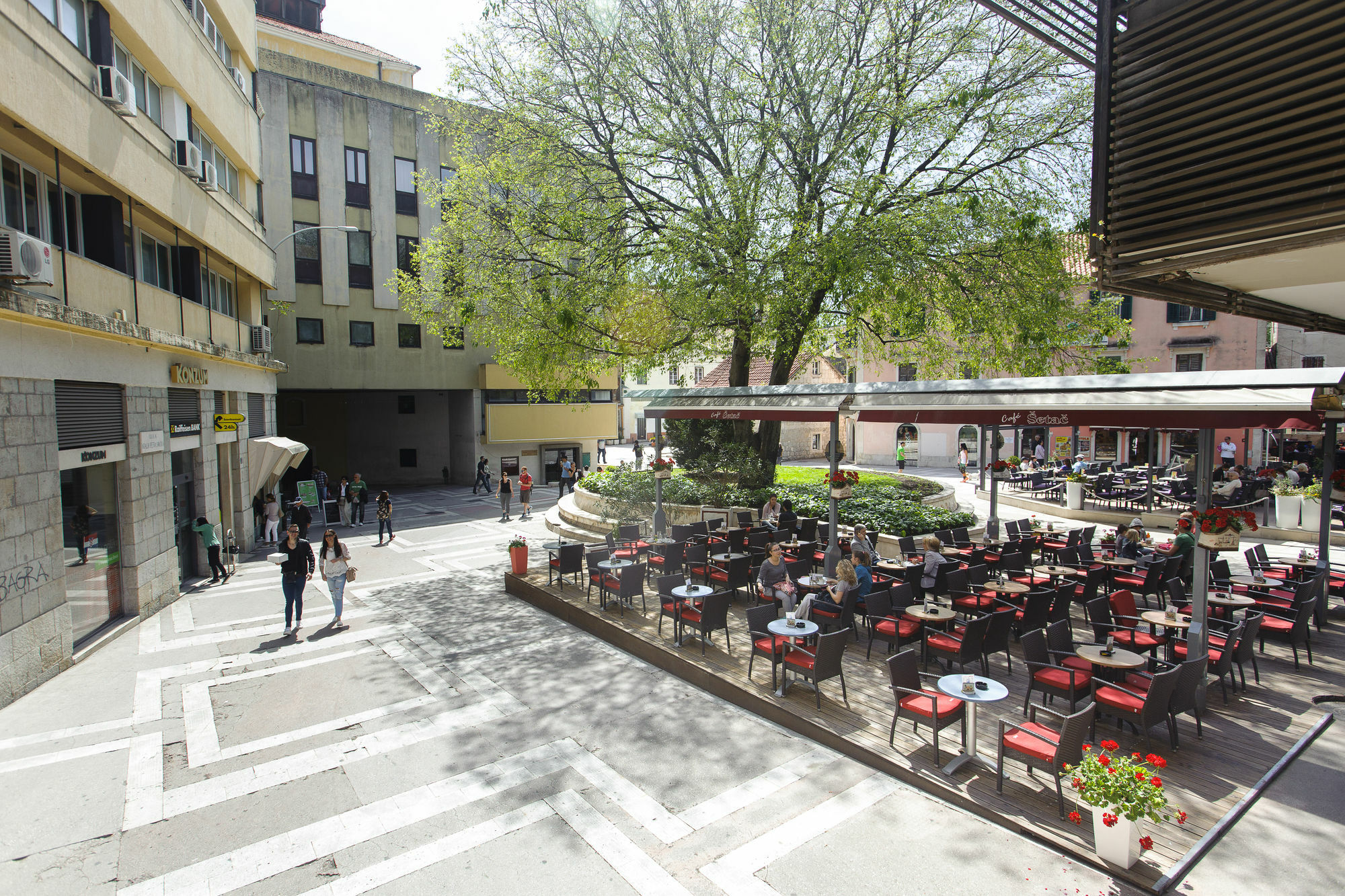 Guest House Teatrin Split Exterior photo
